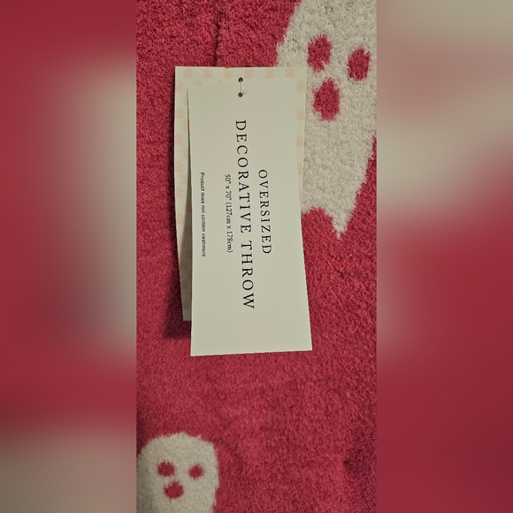 🔥👻 Cupcakes and Cashmere Viral Pink Ghost Oversize Throw Blanket NWT - Picture 4 of 5